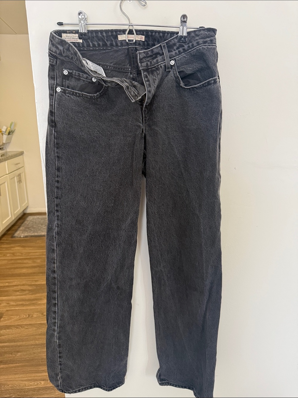 Levi's Washed Black Wide-Leg Jeans - Picture 3 of 5